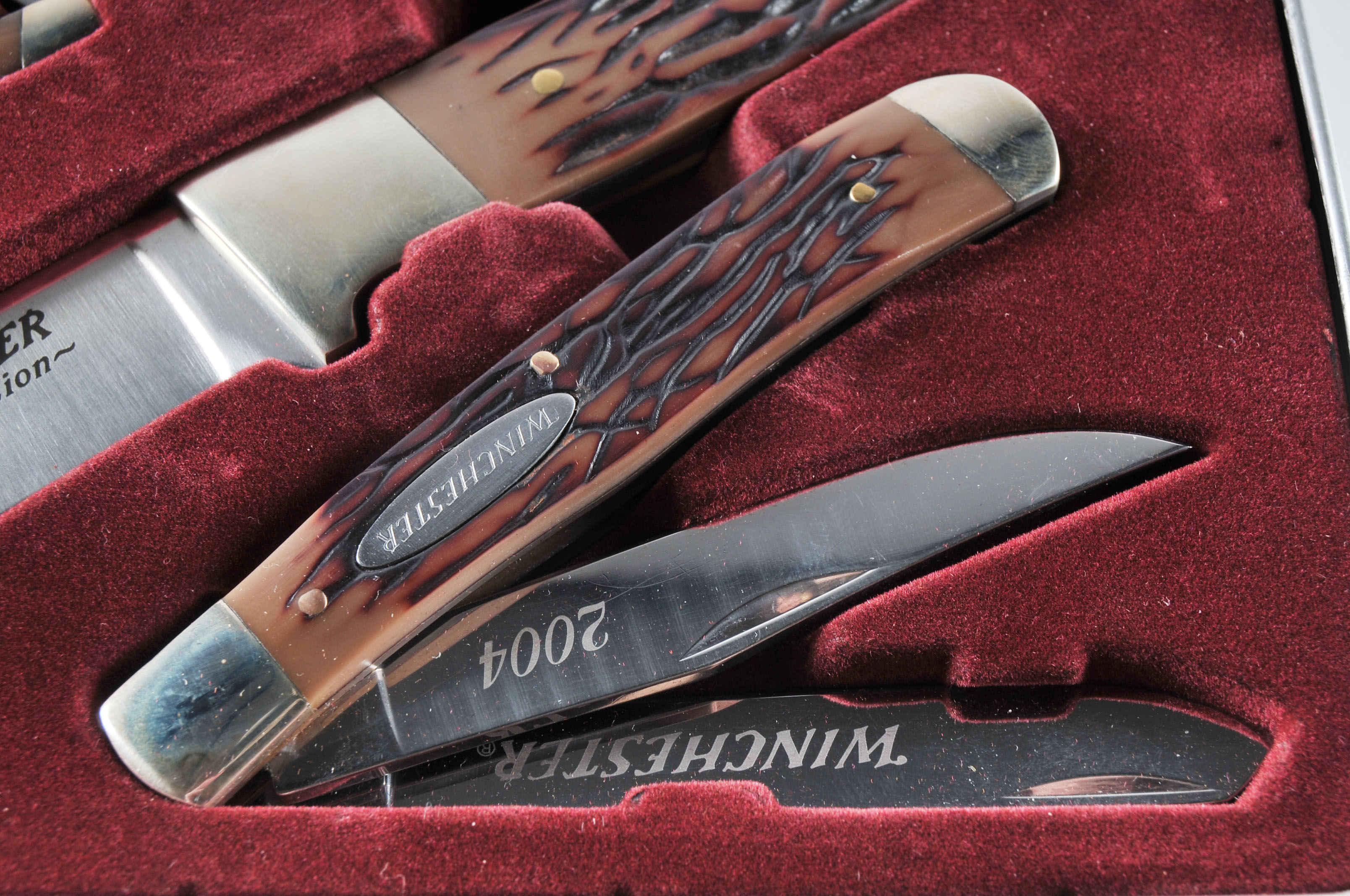 2004 Limited Edition Winchester Knife Collection
