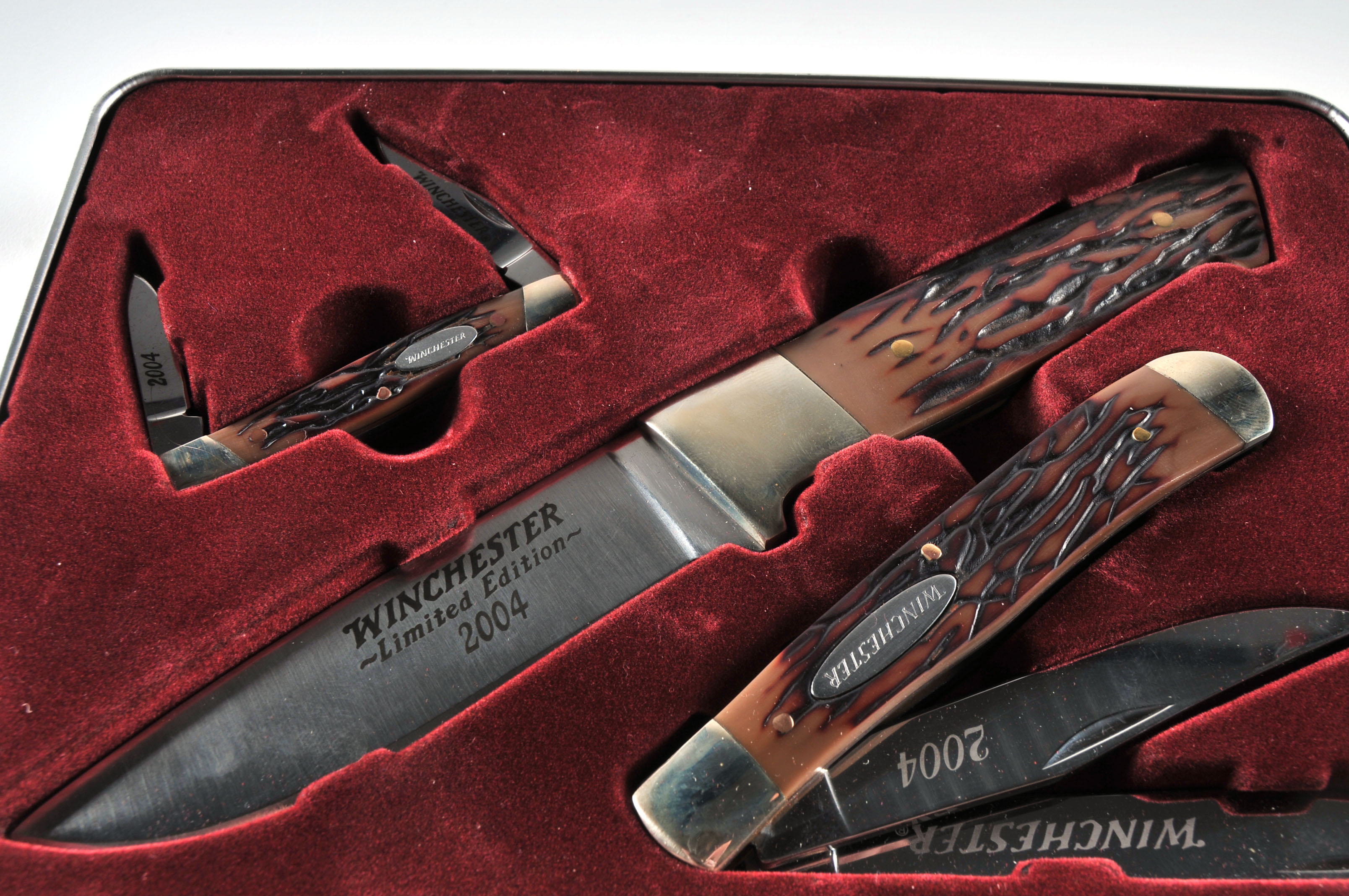2004 Limited Edition Winchester Knife Collection