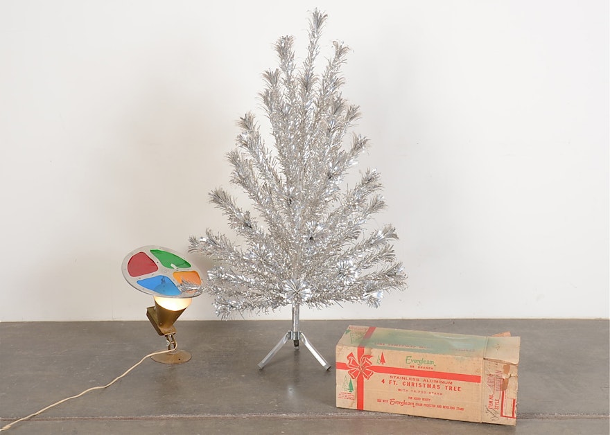 Evergleam Aluminum Christmas Tree With Color Wheel