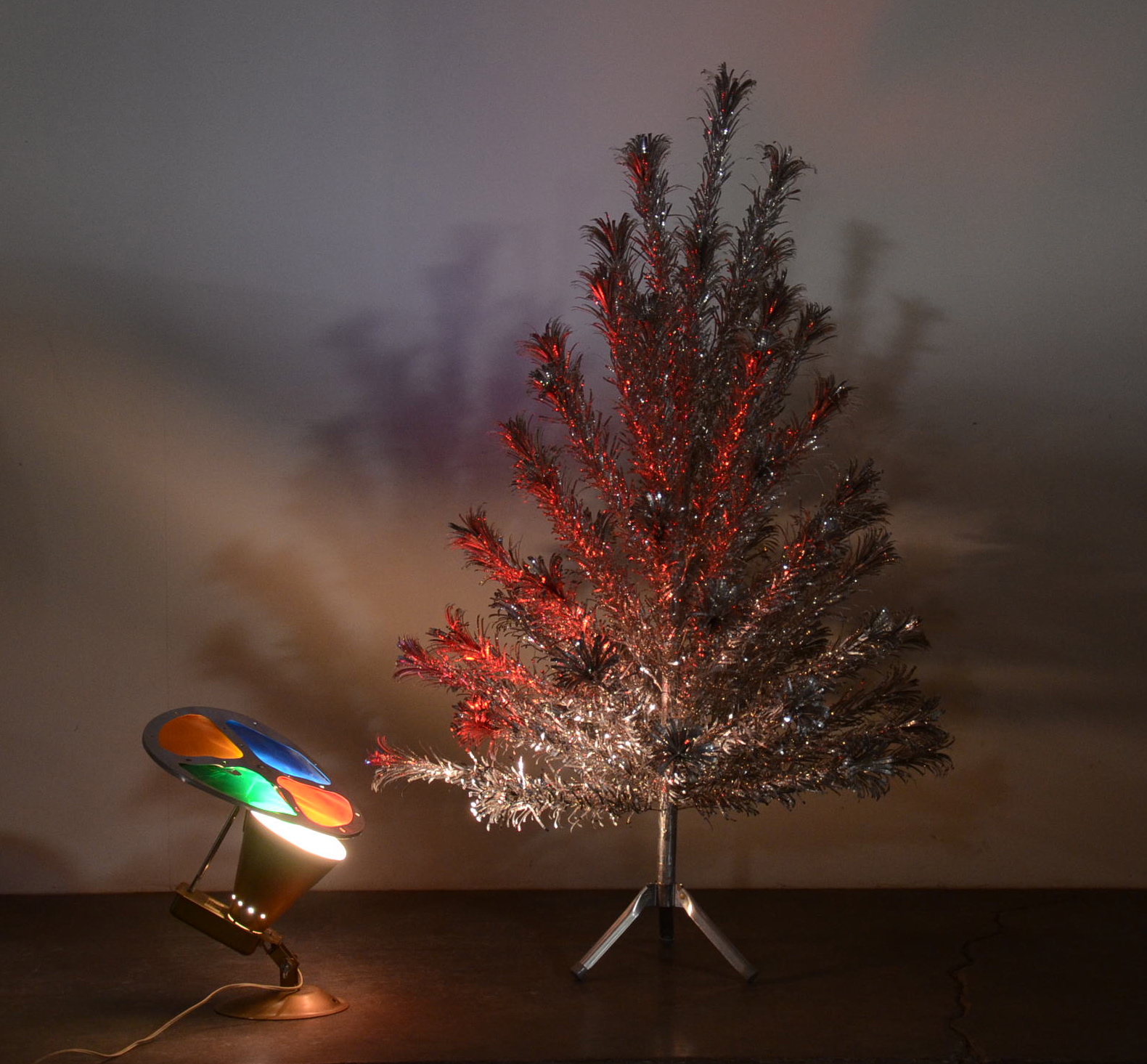 Evergleam Aluminum Christmas Tree With Color Wheel