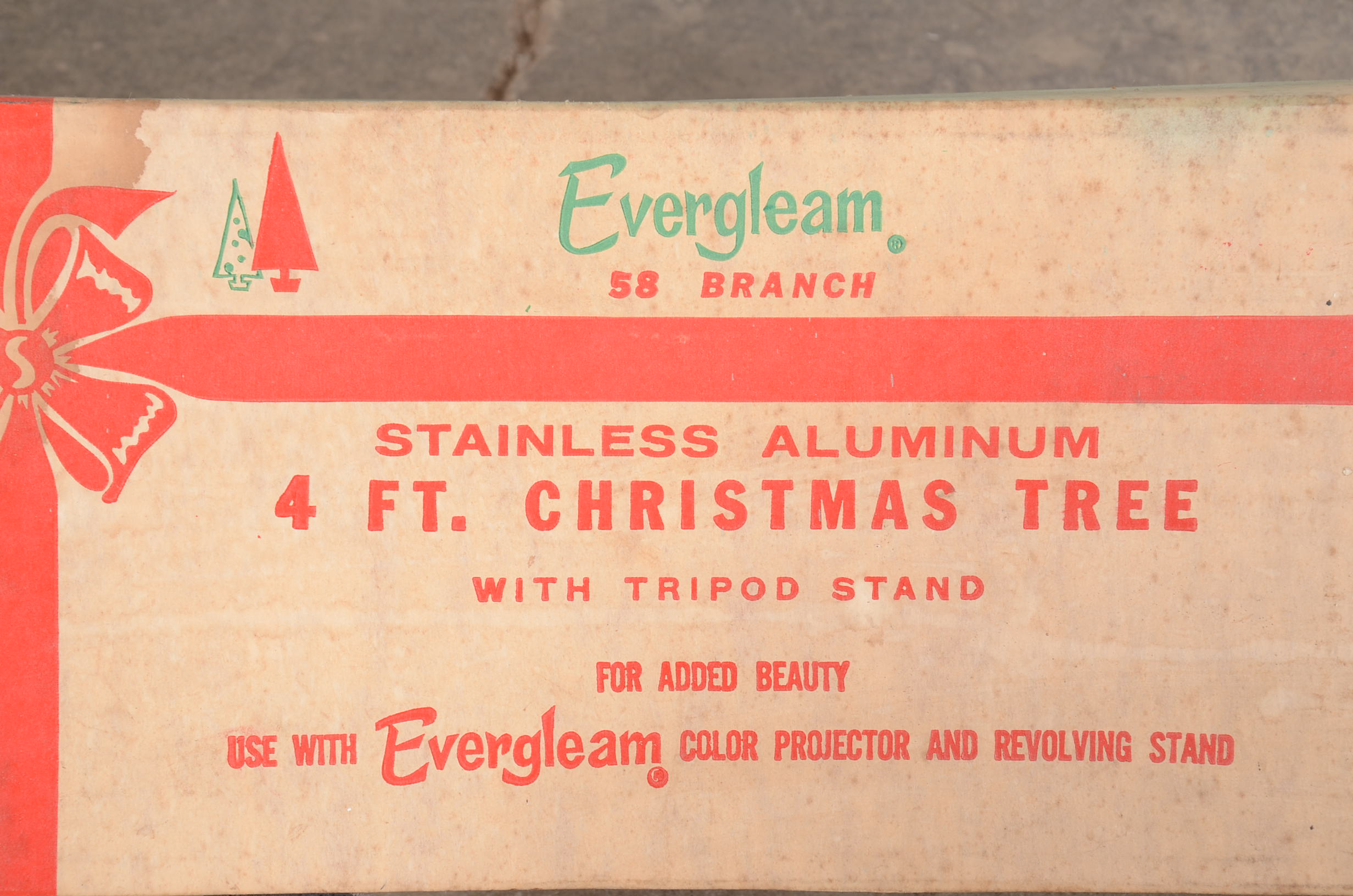 Evergleam Aluminum Christmas Tree With Color Wheel