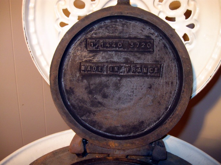 Petit Godin Wood and Coal Burning Stove