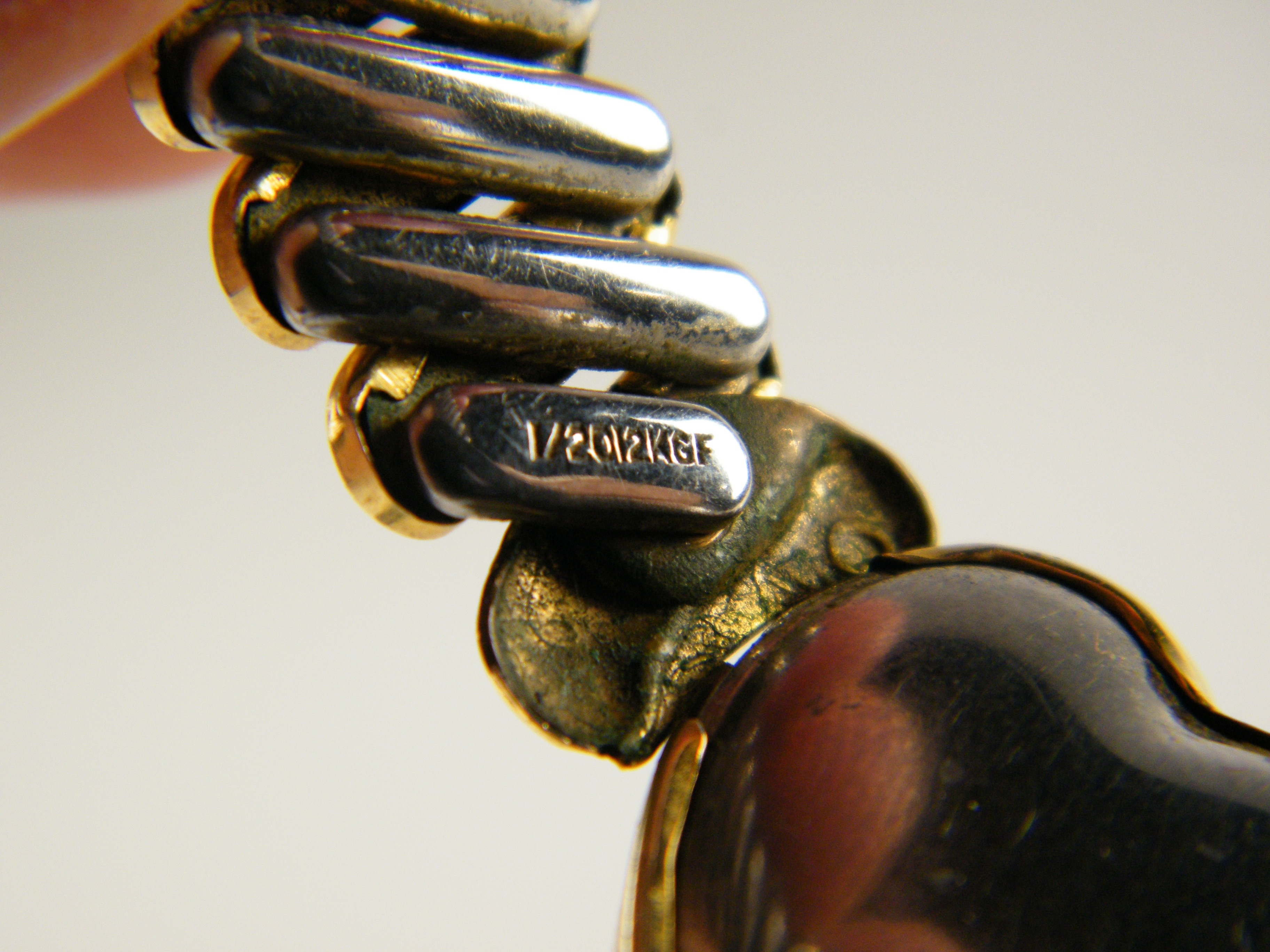 Early 20th Century Bracelet With Chased Heart
