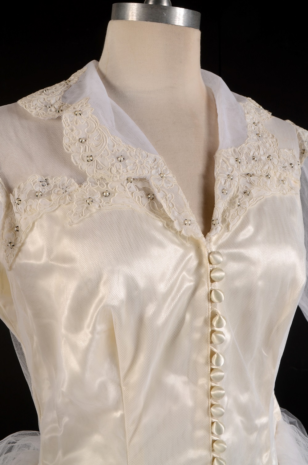 Lovely Vintage Custom-Made Wedding Gown