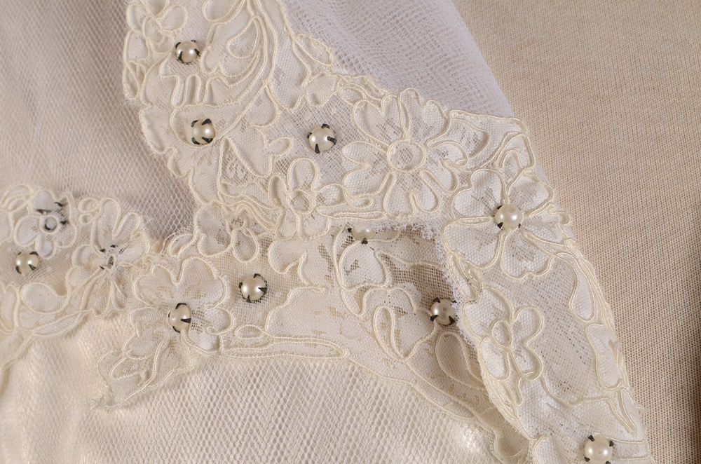 Lovely Vintage Custom-Made Wedding Gown