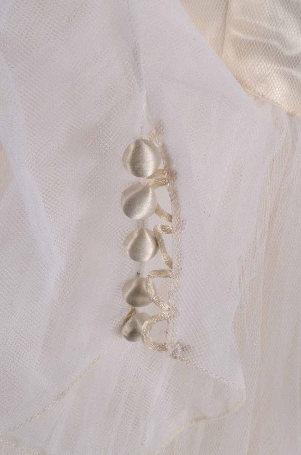 Lovely Vintage Custom-Made Wedding Gown