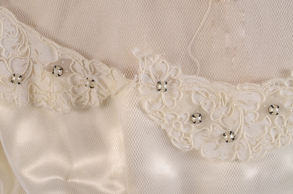 Lovely Vintage Custom-Made Wedding Gown