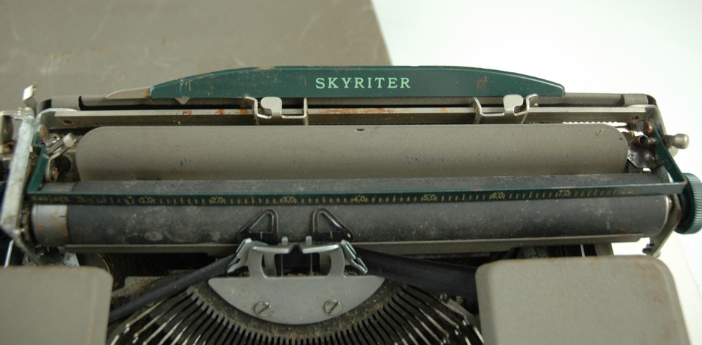 Vintage Smith-Corona 'Skywriter' Manual Typewriter with Case