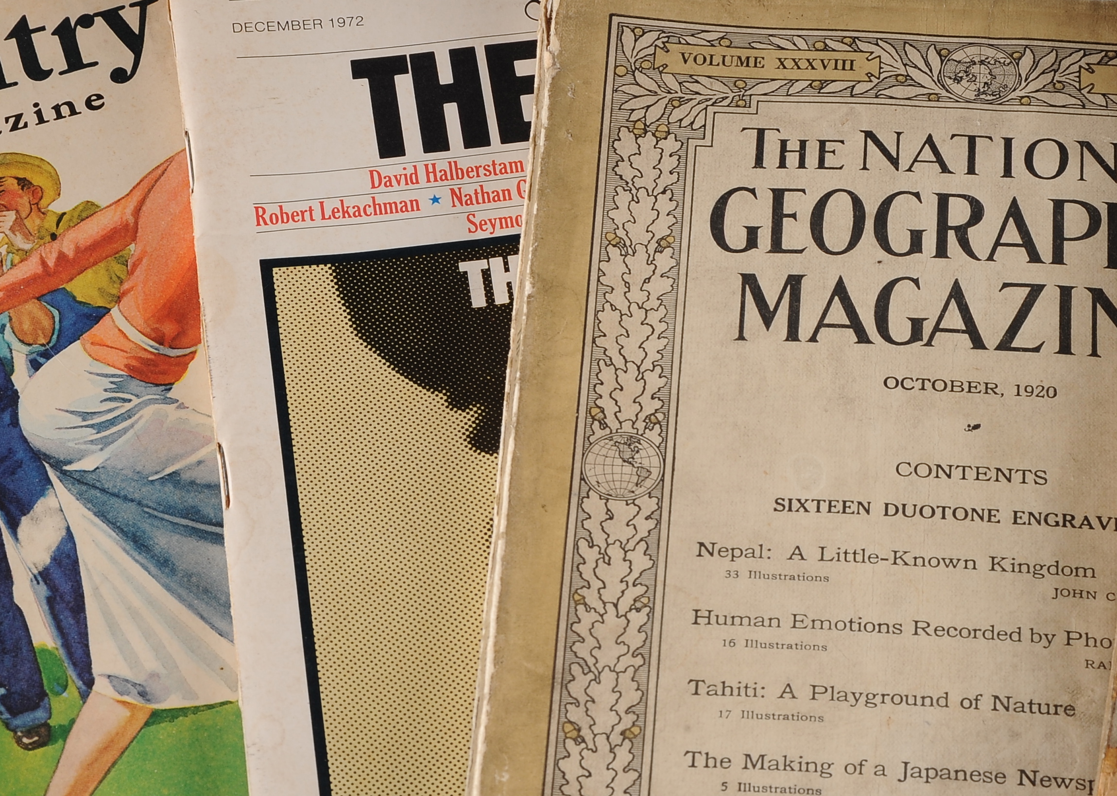 Three Vintage Magazines and Two German Language Almanacs 