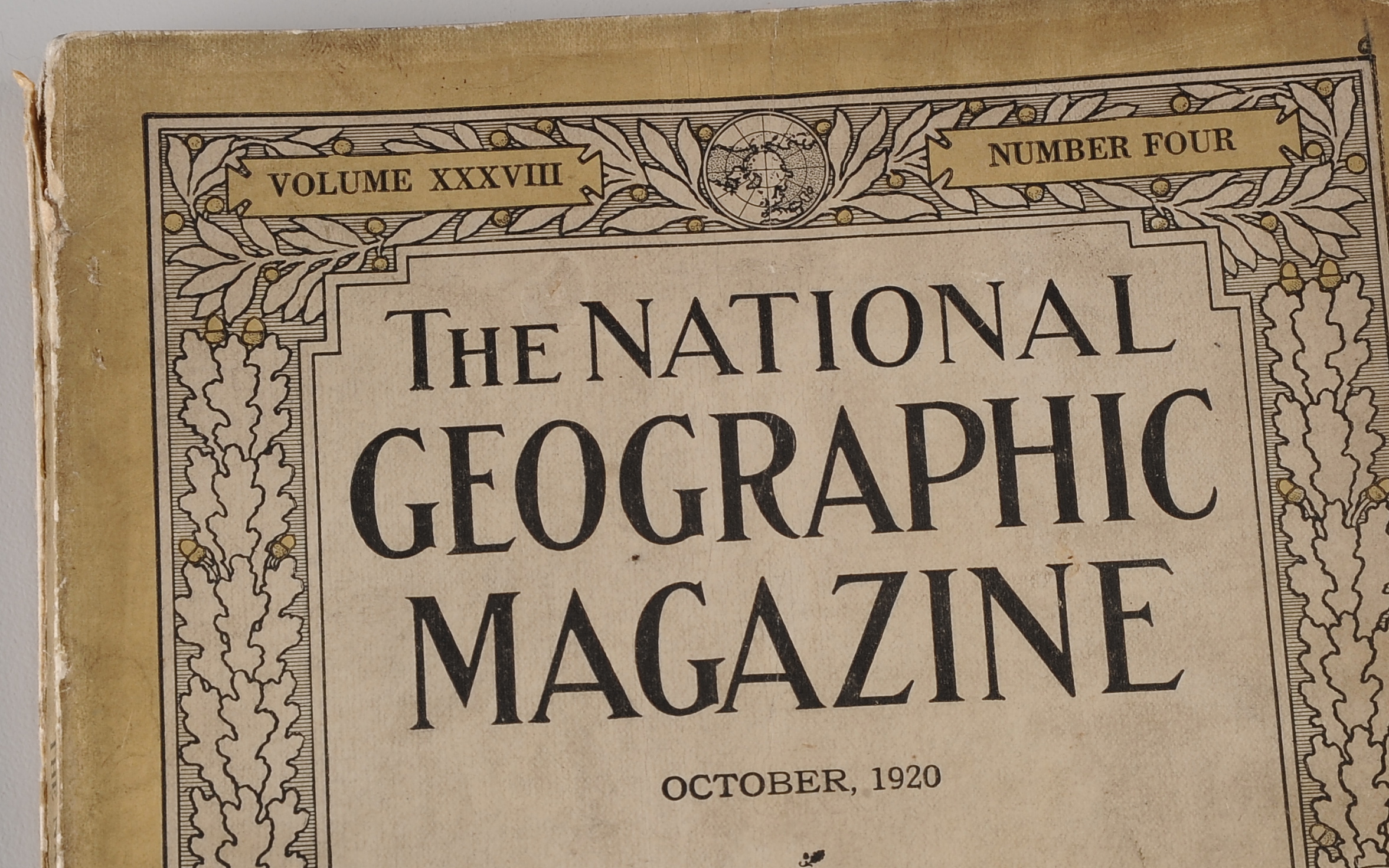 Three Vintage Magazines and Two German Language Almanacs 