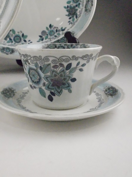 Spanish Pontesa China Set