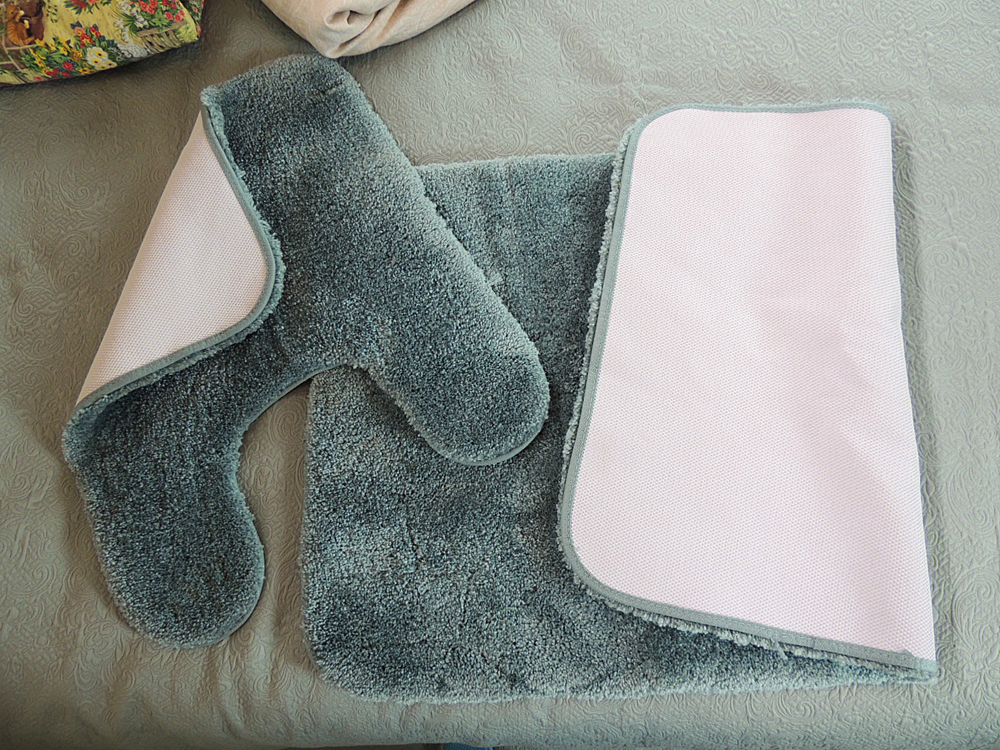 Brocaded Bedspread, Cotton Sheets, and Bathroom Rug Set