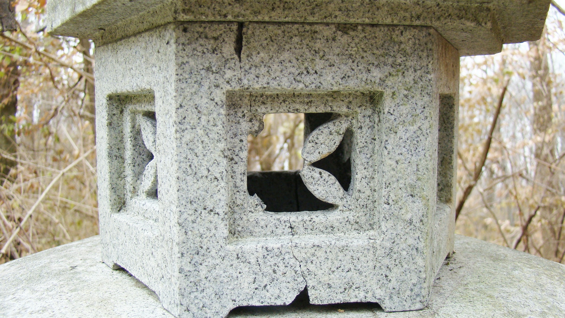 Granite Japanese Outdoor Cantilevered Pagoda Lantern Sculpture
