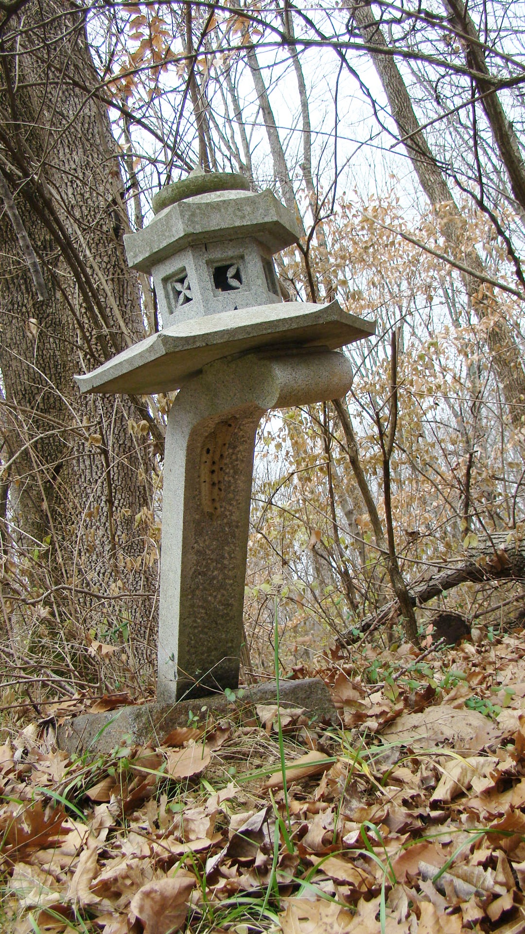 Granite Japanese Outdoor Cantilevered Pagoda Lantern Sculpture