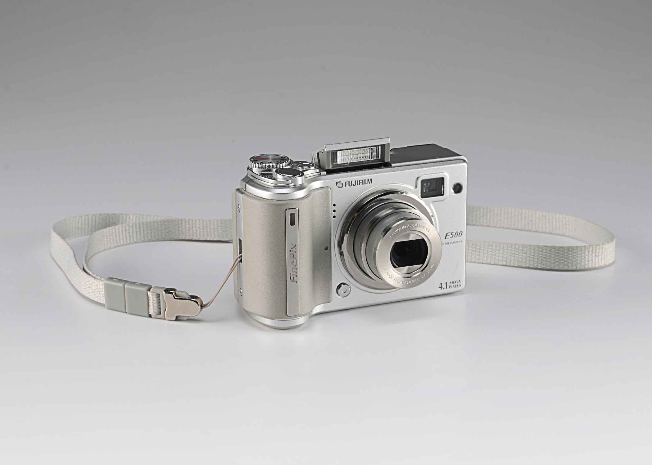 Fuji FinePix E500 Digital Camera