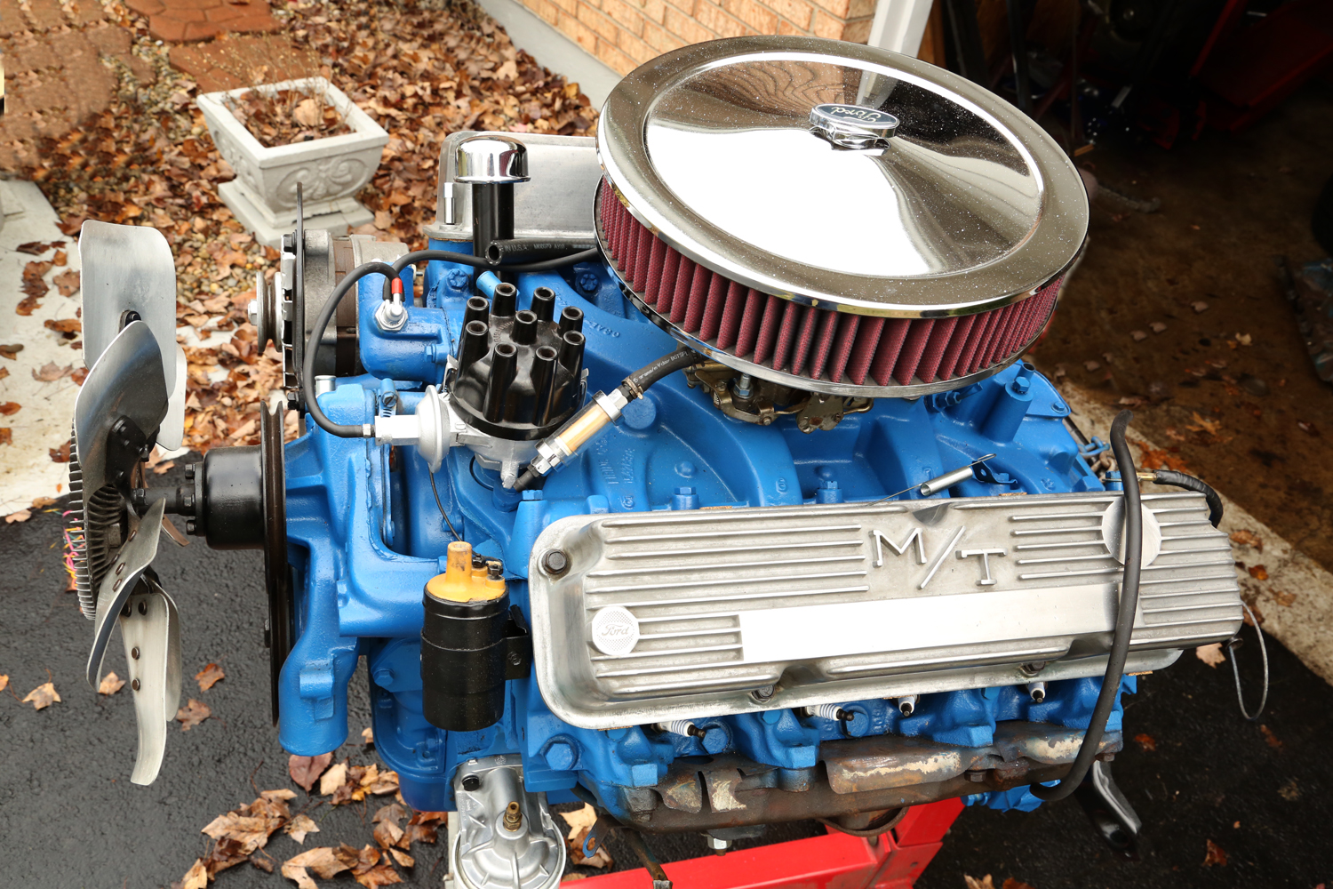 Rebuilt Ford Mustang Engine