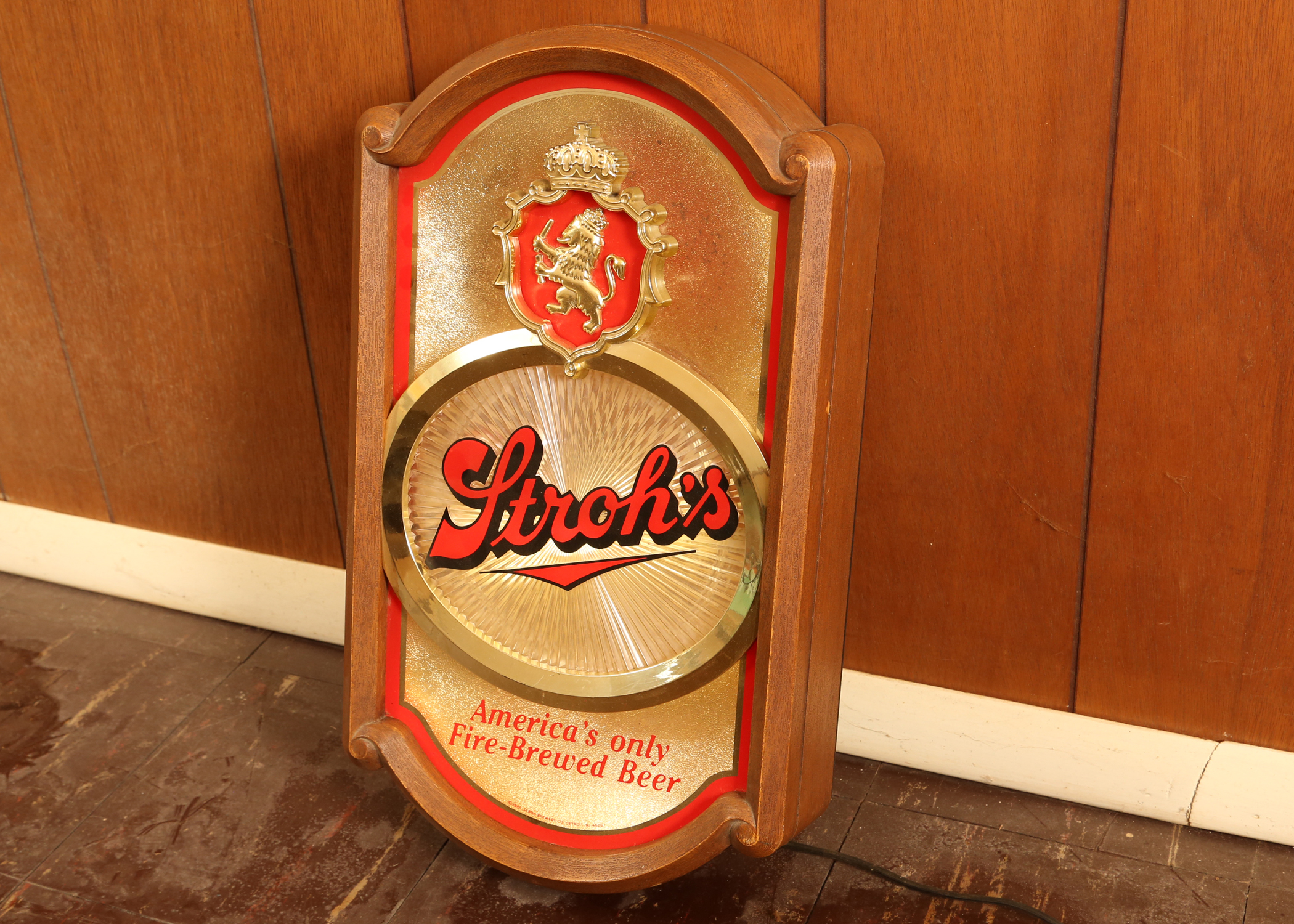 Vintage Lighted Stroh's Beer Sign