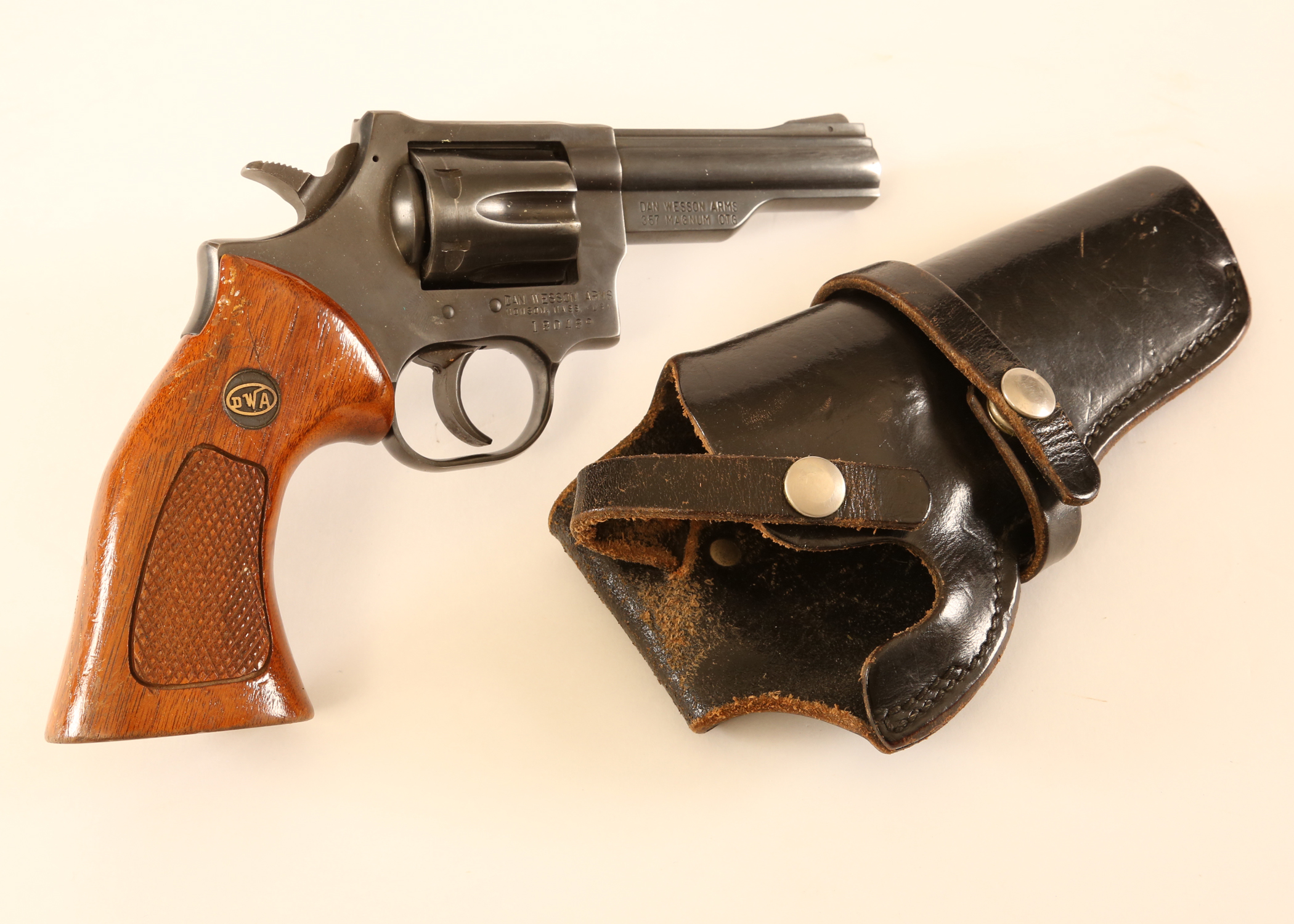 Dan Wesson .357 Magnum CTG Revolver with Leather Holster
