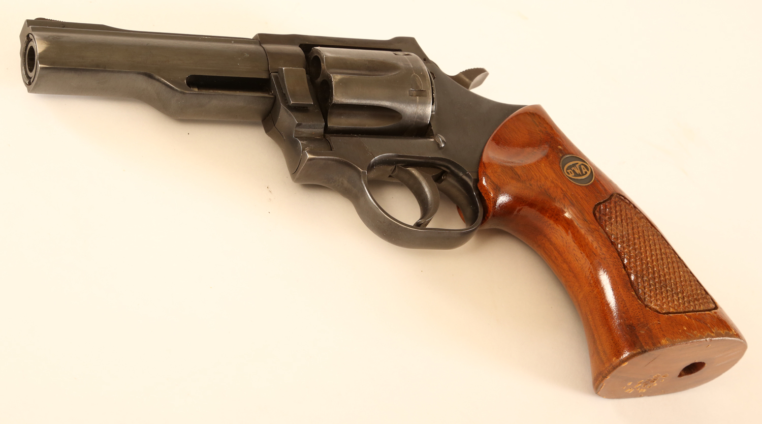 Dan Wesson .357 Magnum CTG Revolver with Leather Holster