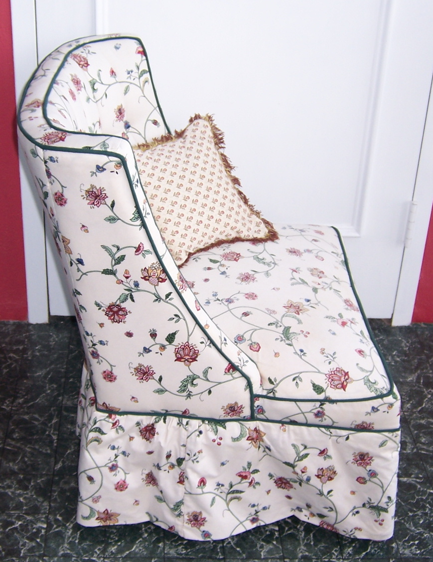 Upholstered Casual Floral Print Bedroom Chair