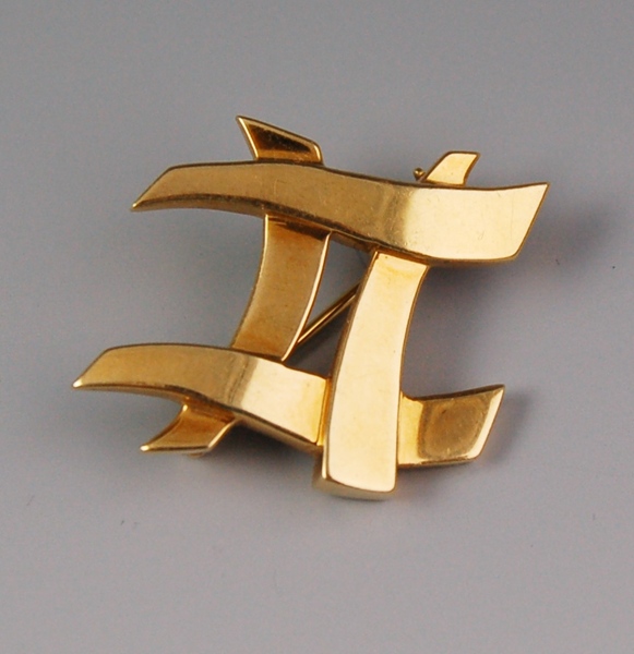 18K Tiffany and Co. Lapel Pin / Paloma Picasso