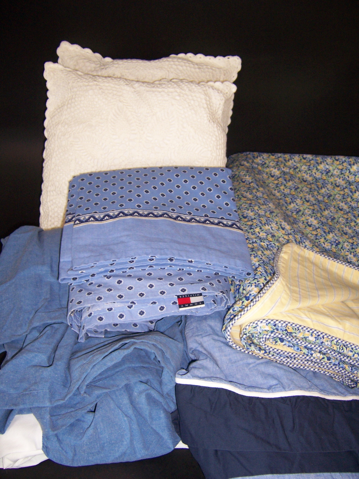 Tommy Hilfiger Blue Duvet with Matching Bedding Set