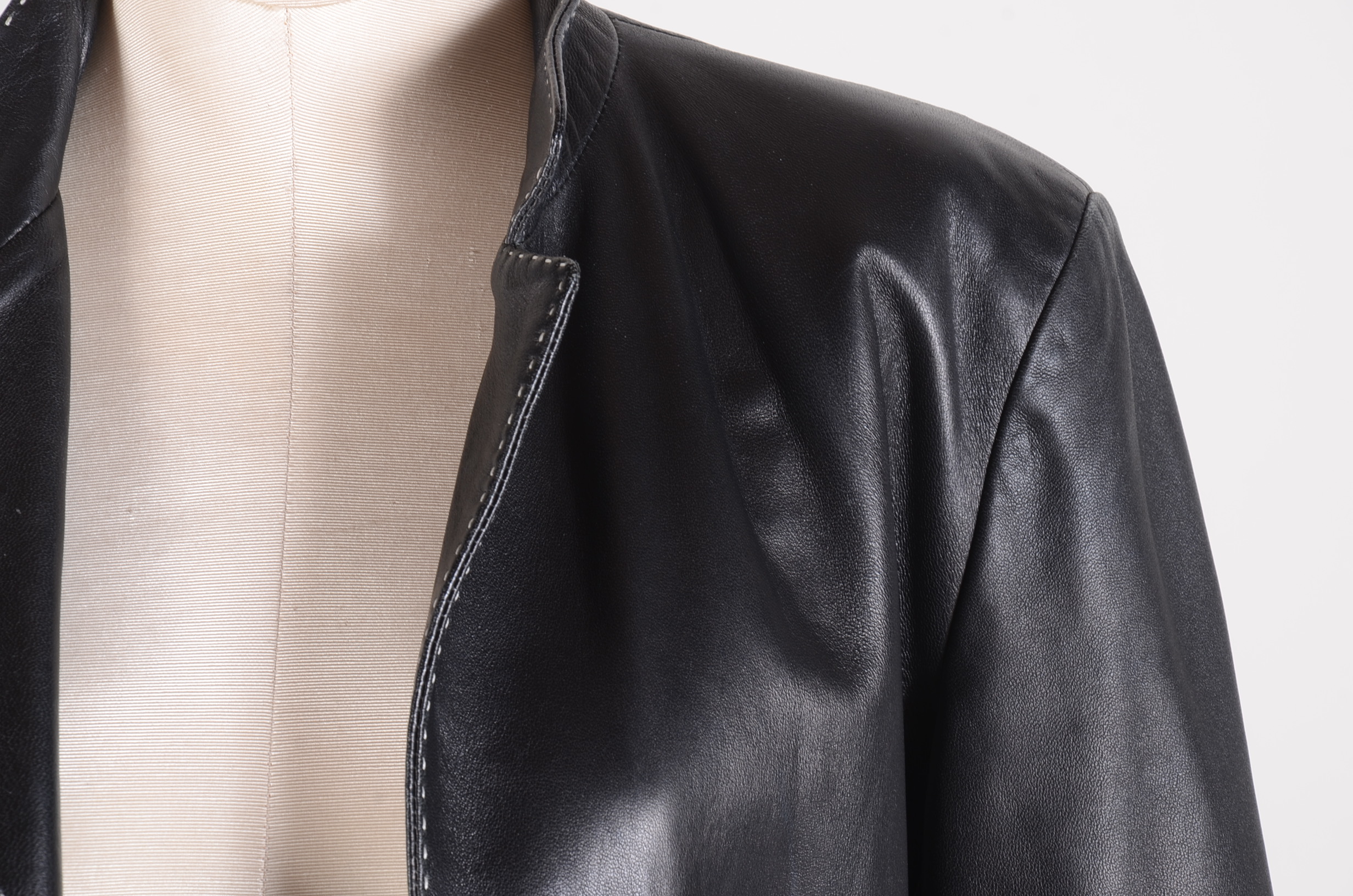  An Italian Ponte Vecchio Black Soft Calf Skin Leather Blazer