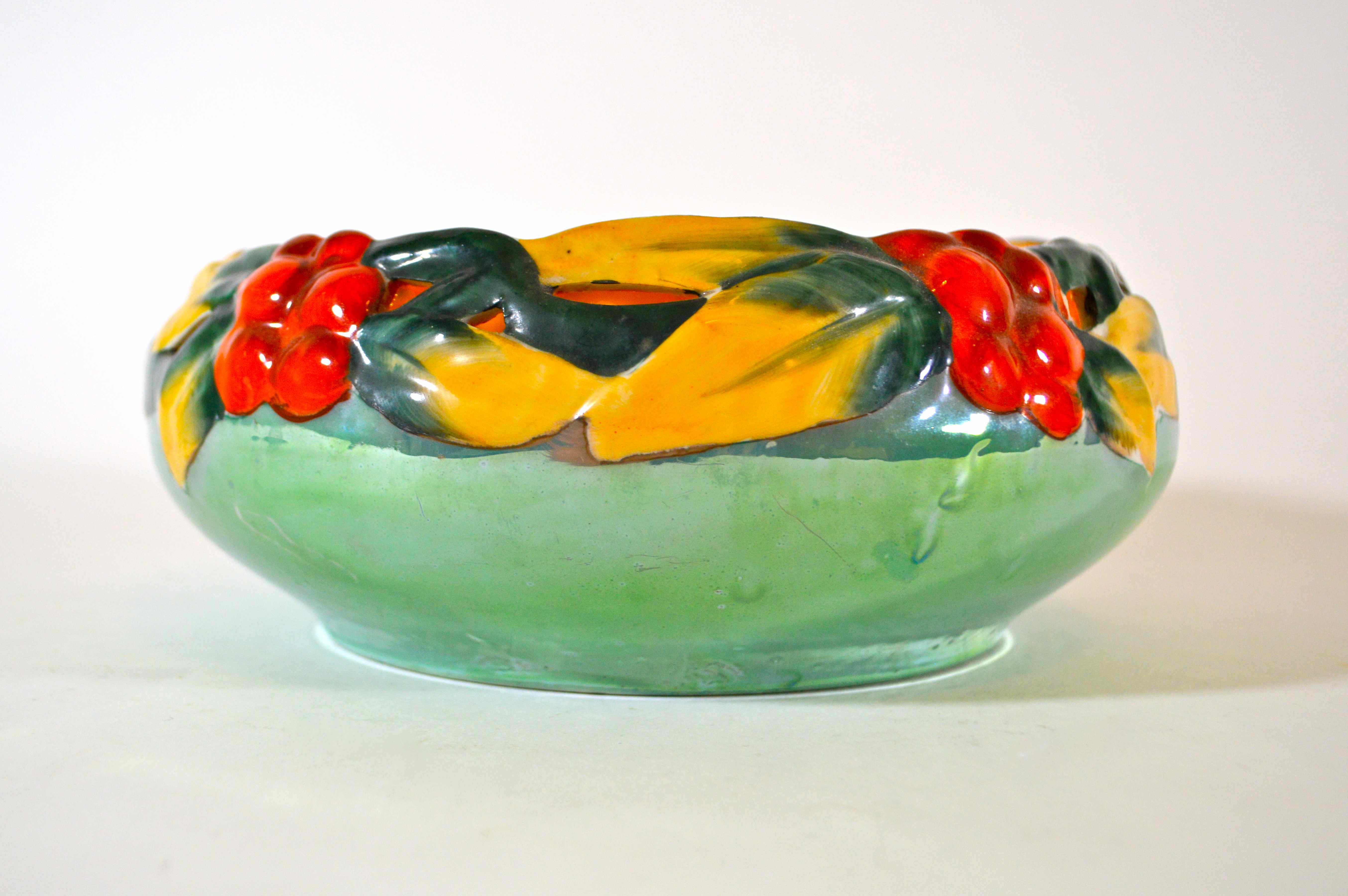 Hand Painted Gold Castle Chikusa Bowl Made in Japan