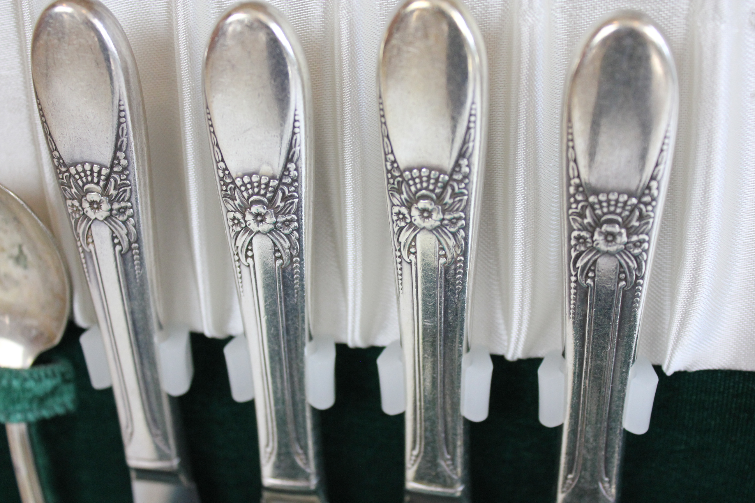 WM. A Rogers Silver Plate Flatware Set 