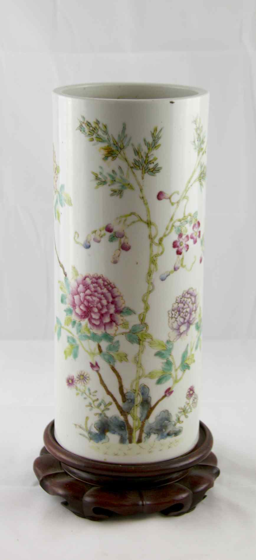 Antique Tung-Chih Era, Qing Dynasty Porcelain Vase