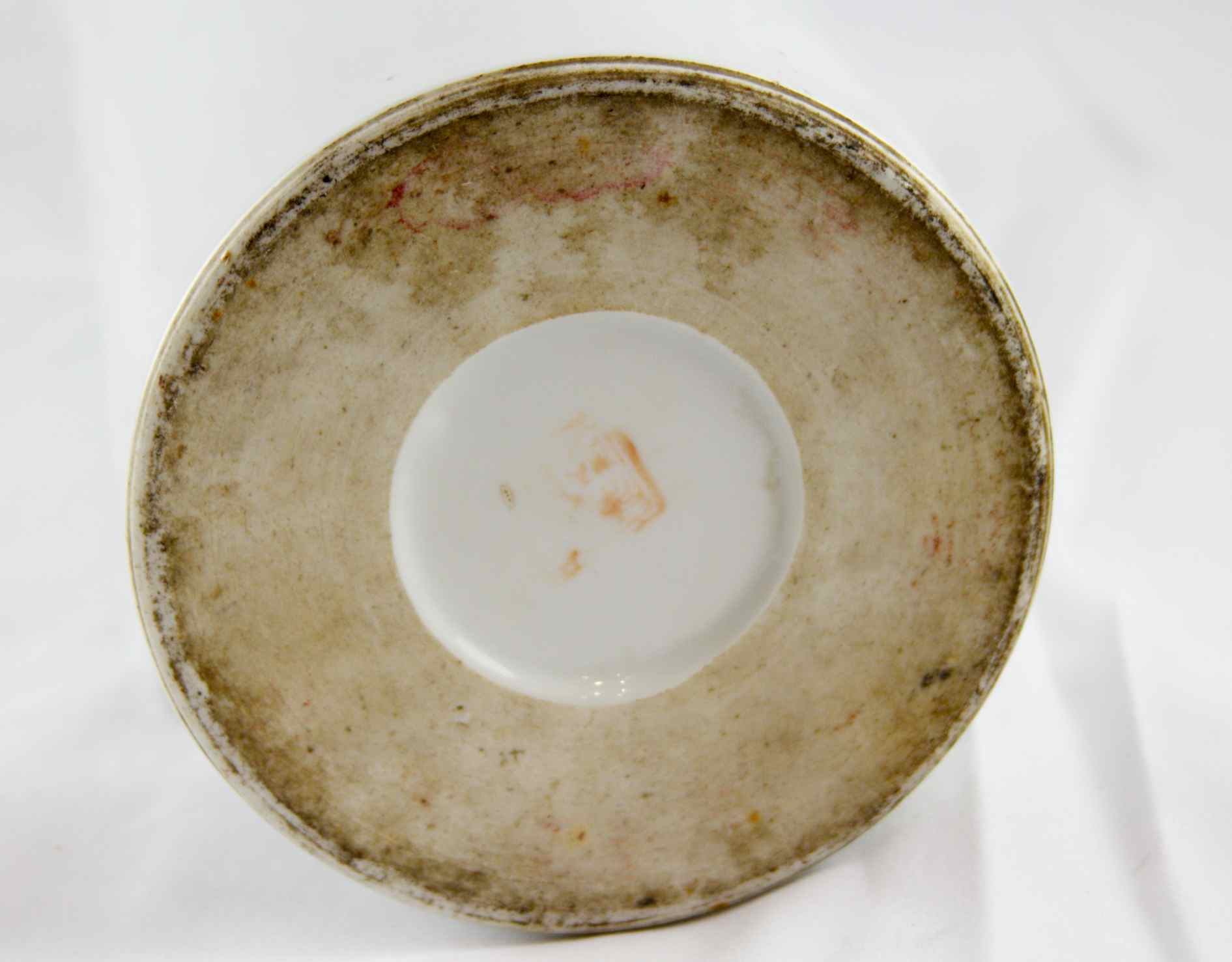 Antique Tung-Chih Era, Qing Dynasty Porcelain Vase