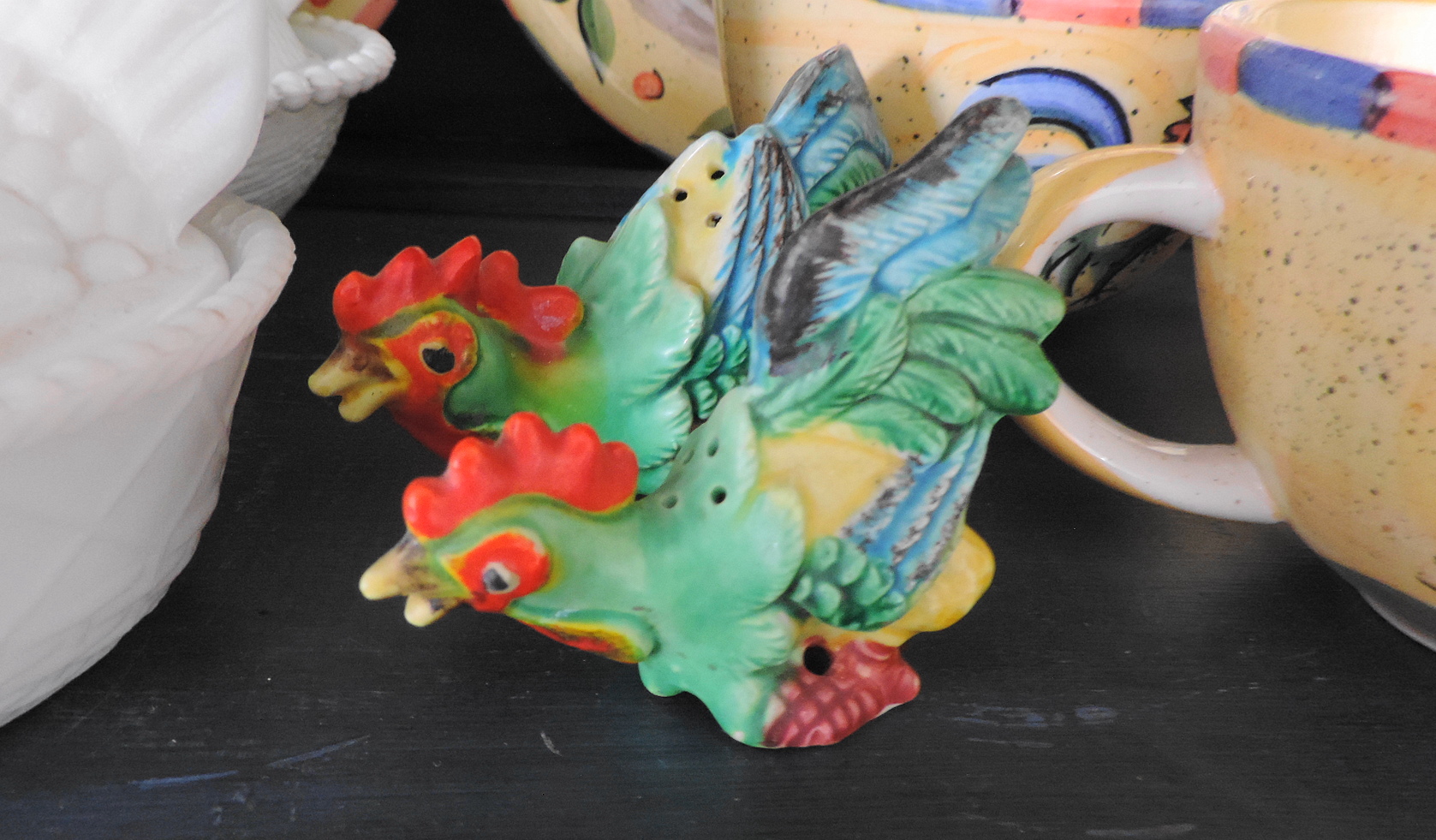 Rooster-Themed Dinnerware and Serving Pieces
