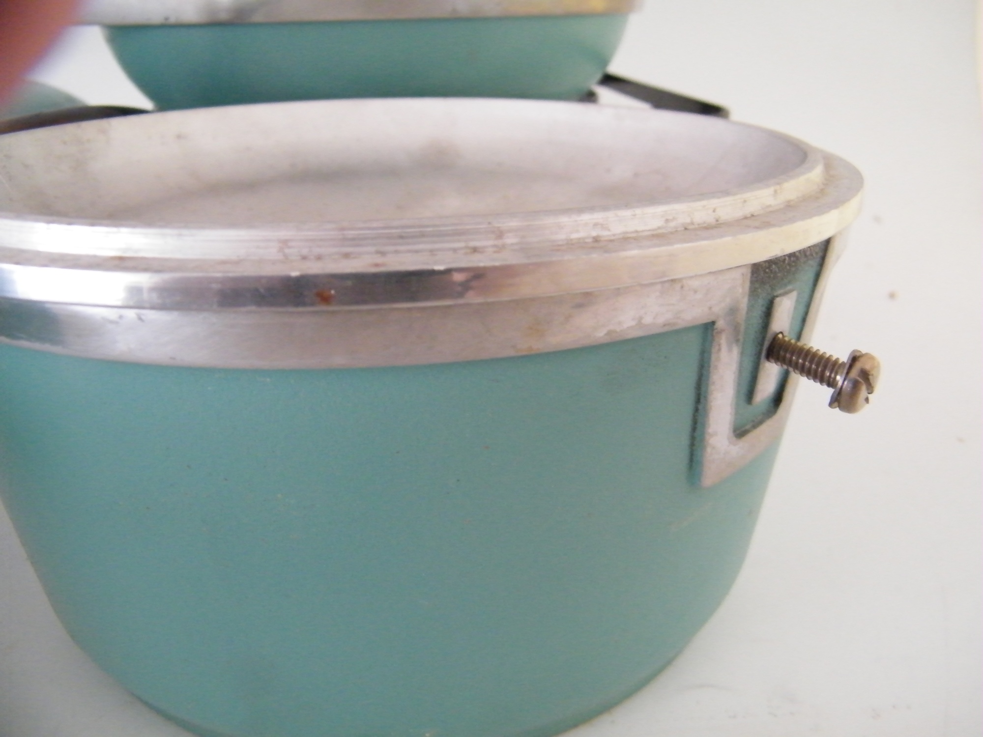Aqua Enameled Club Cookware