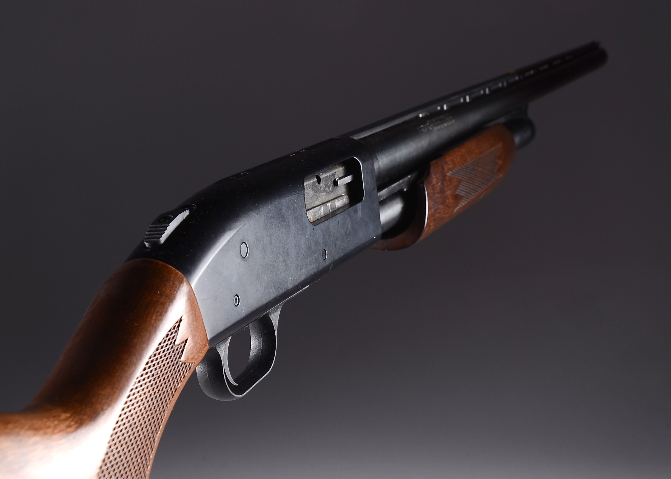 Mossberg Model 500A 12 gauge vent rib pump shotgun