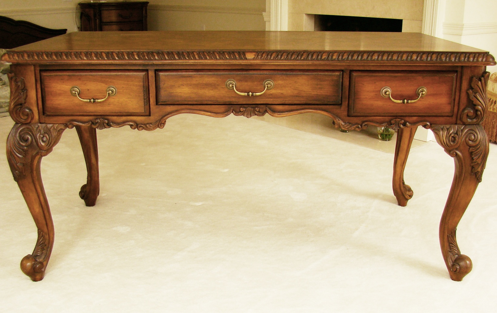 Queen Anne Style Ornate Writing Desk 