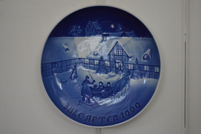 5 Bing & Grondahl Artist Signed and Stamped Collectible Plates Made in Denmark