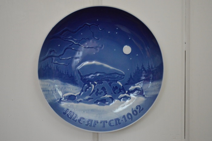 5 Bing & Grondahl Artist Signed and Stamped Collectible Plates Made in Denmark