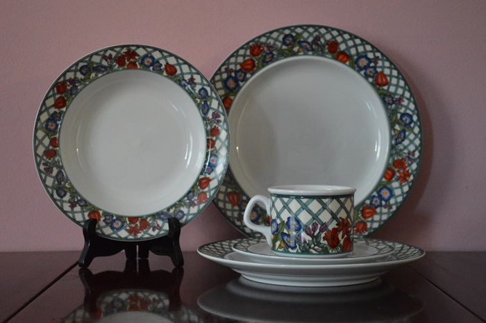 Service for Eight Dansk Nordic Garden Porcelain