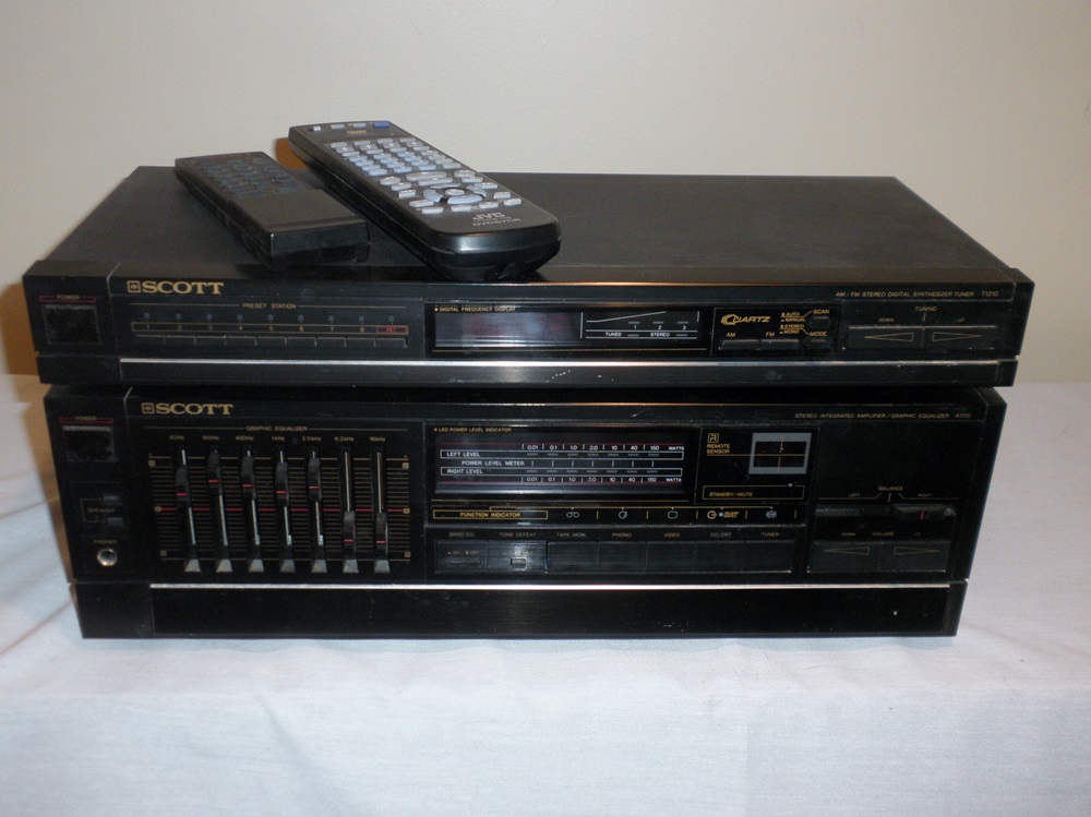 Scott Digital Synthesizer/Tuner & Equalizer