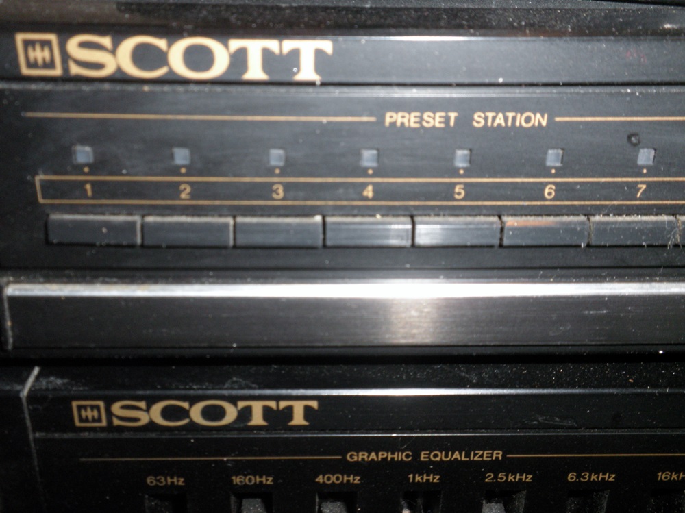 Scott Digital Synthesizer/Tuner & Equalizer