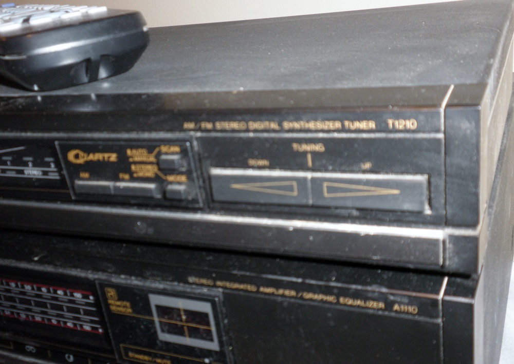 Scott Digital Synthesizer/Tuner & Equalizer