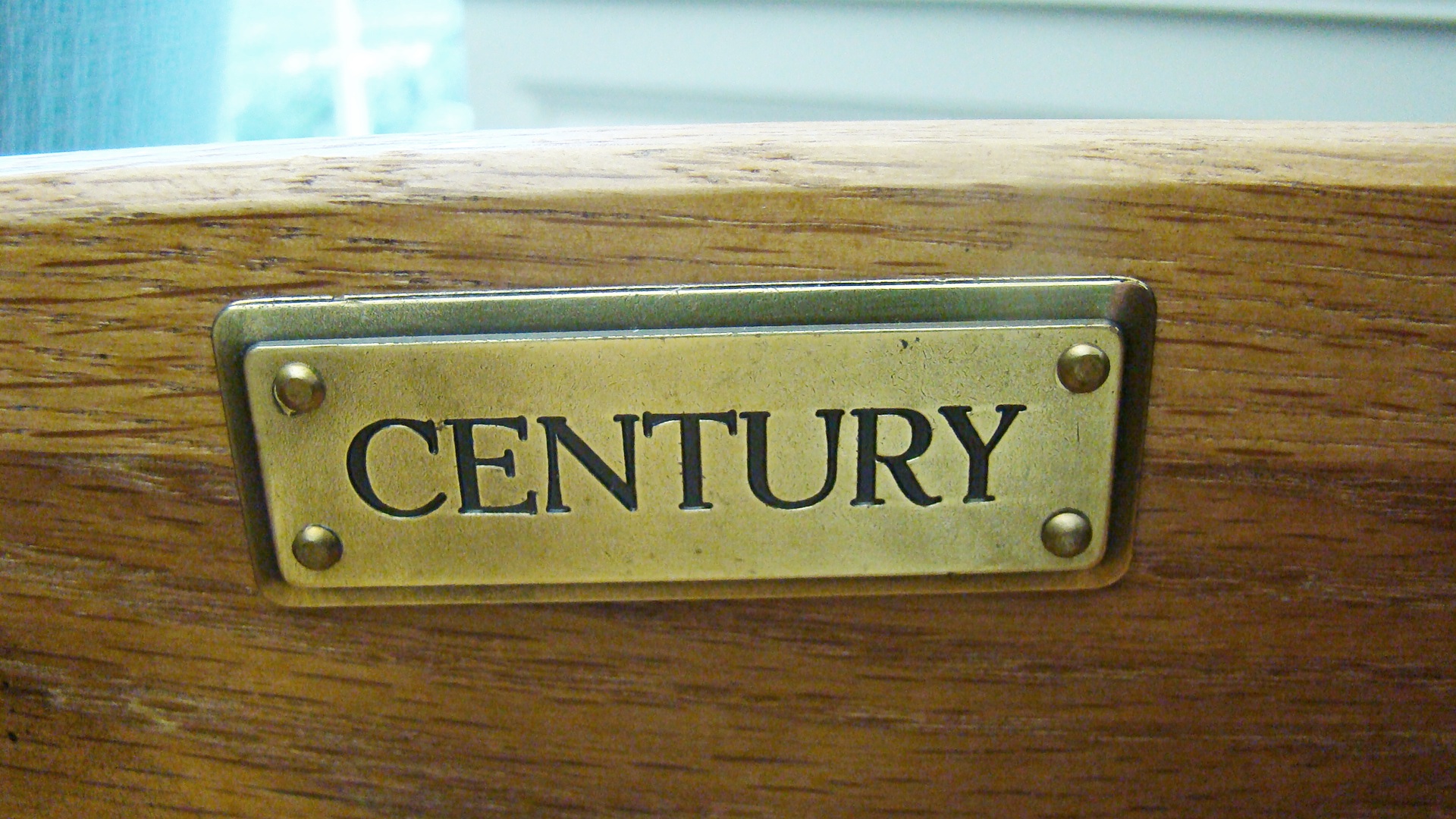Century Bachelor's Chest