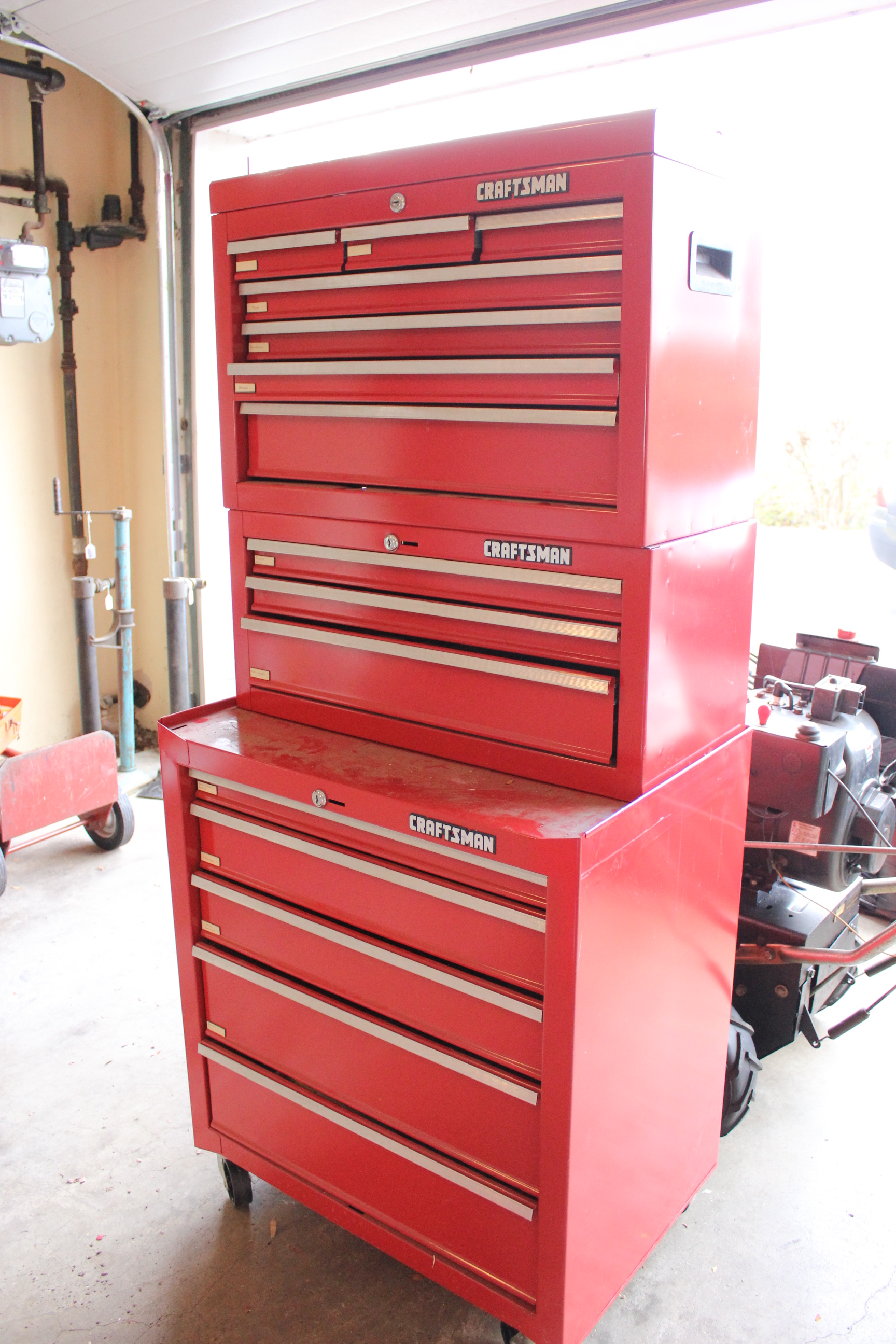 Craftsman Industrial Tool Chest 15 Drawers and Tools 