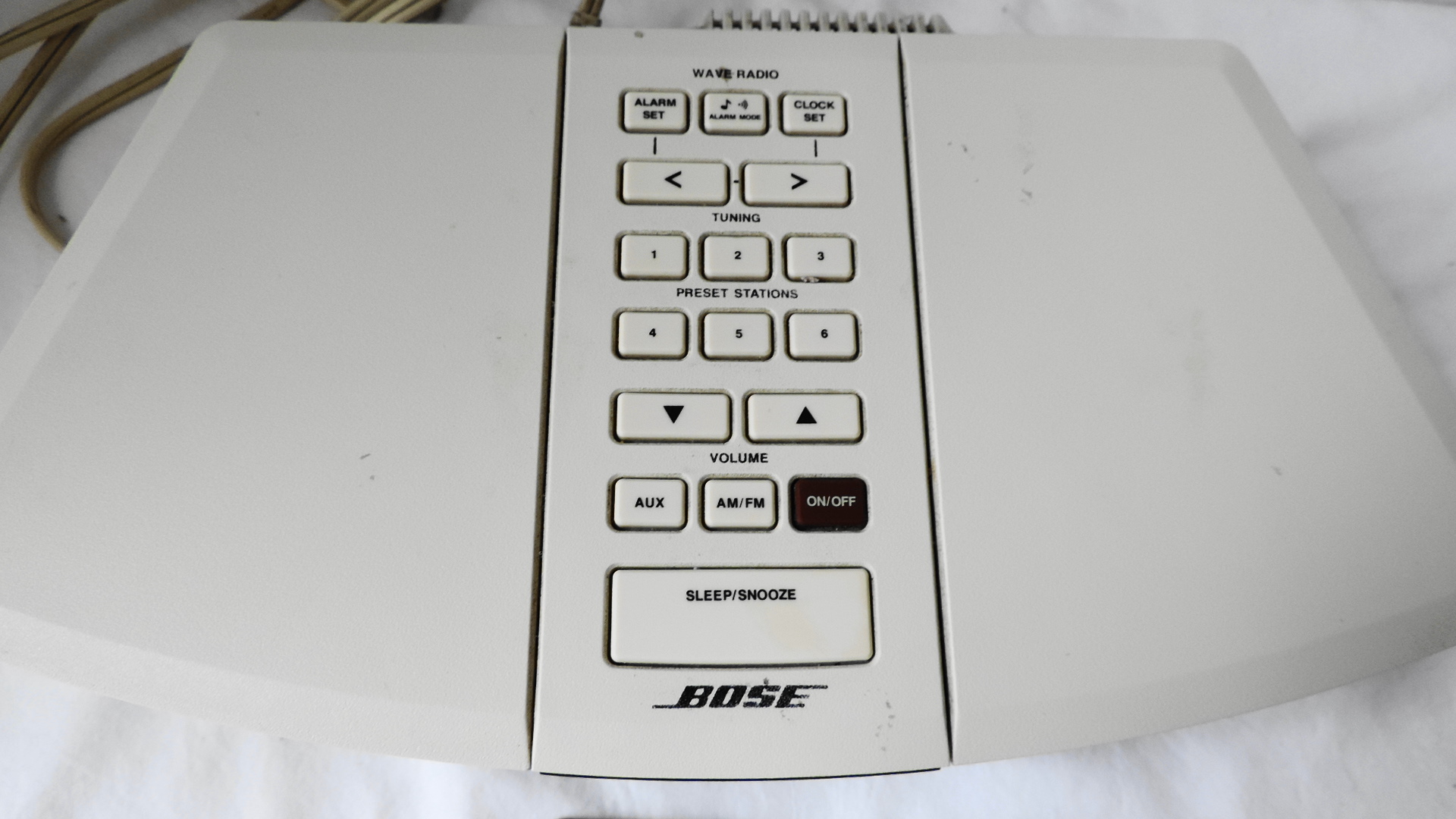Bose Wave Radio AWR1-1W with Remote