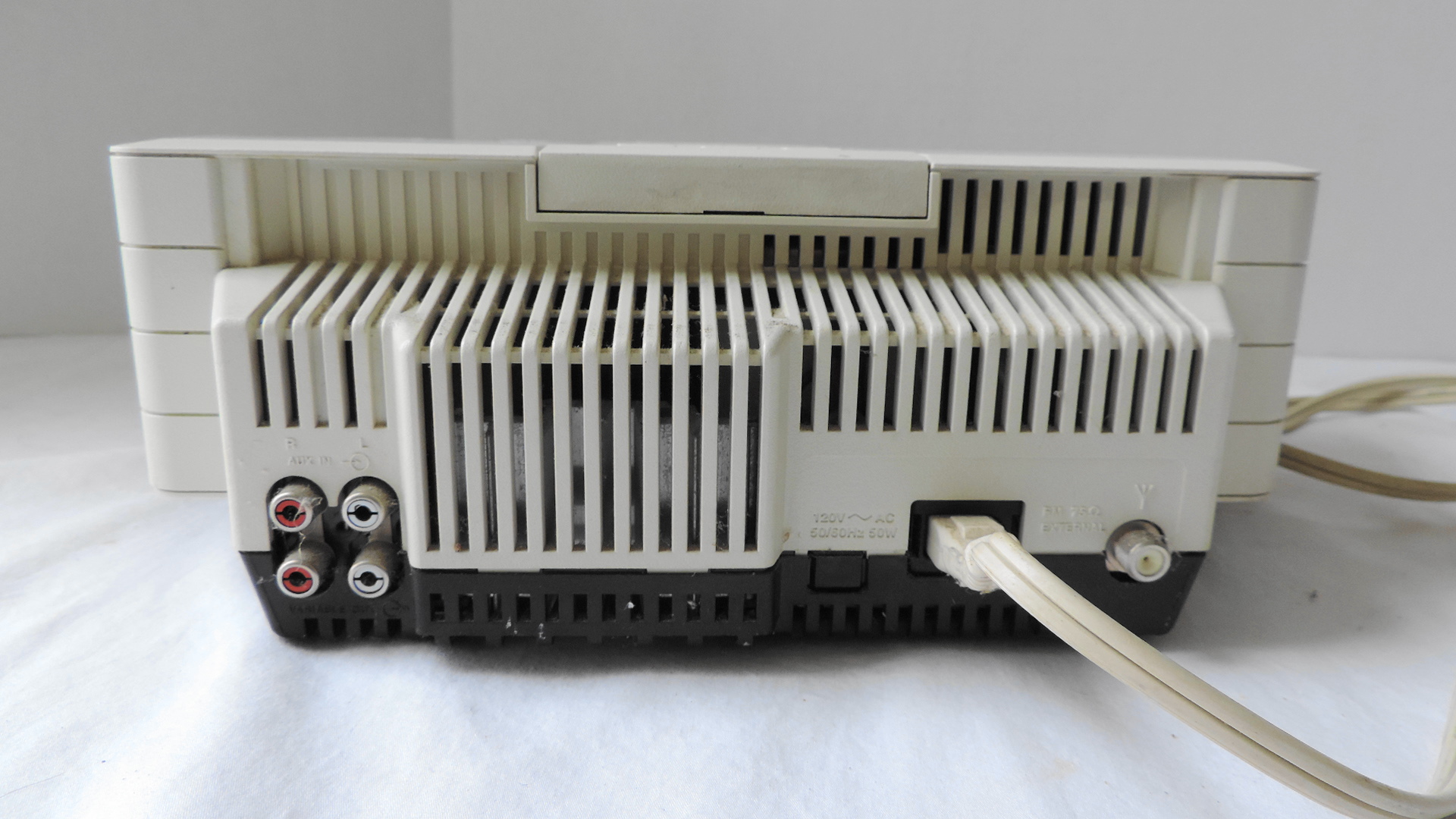 Bose Wave Radio AWR1-1W with Remote