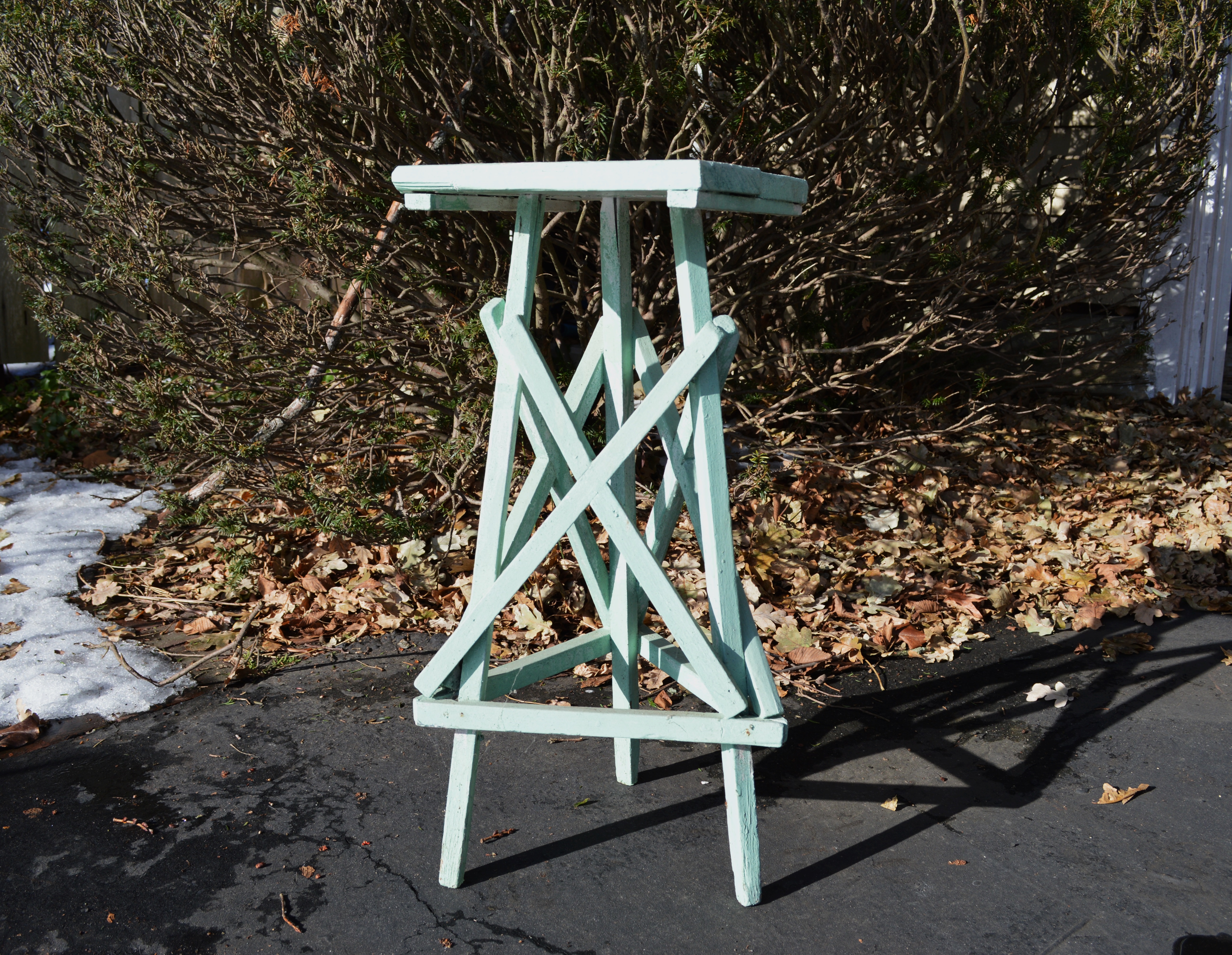 Vintage Painted Plant Stand in Sea Foam Green