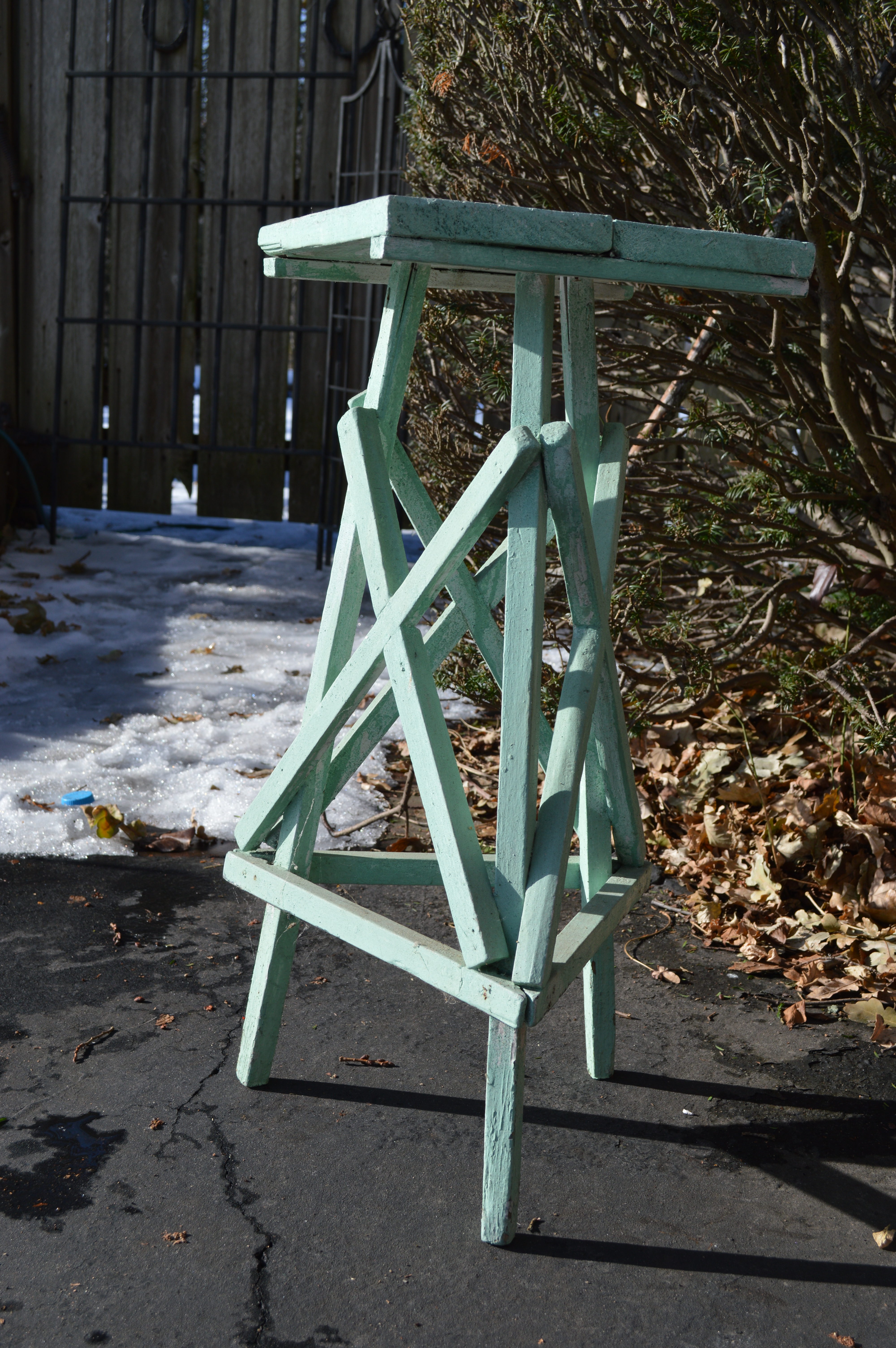 Vintage Painted Plant Stand in Sea Foam Green