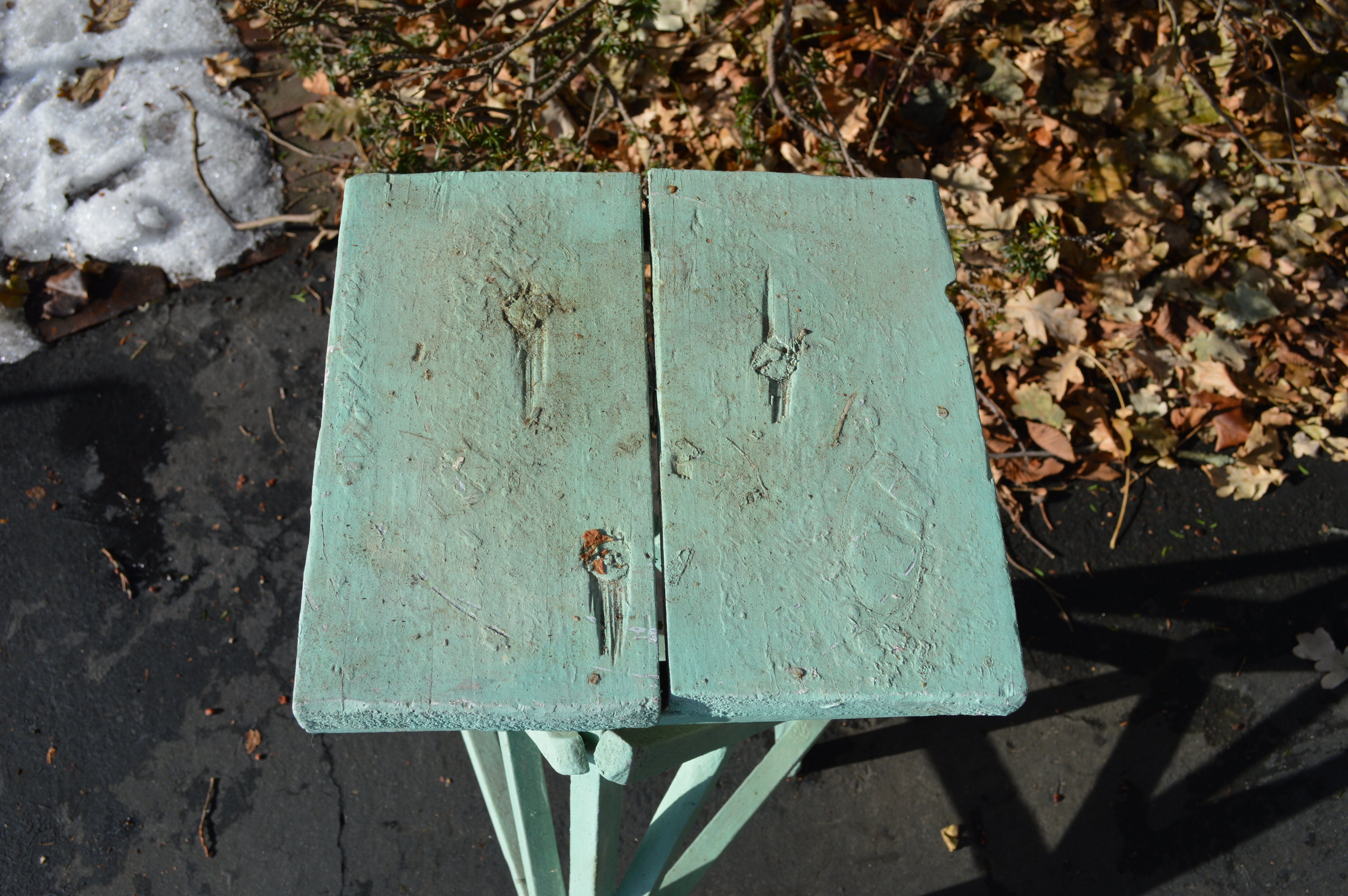 Vintage Painted Plant Stand in Sea Foam Green