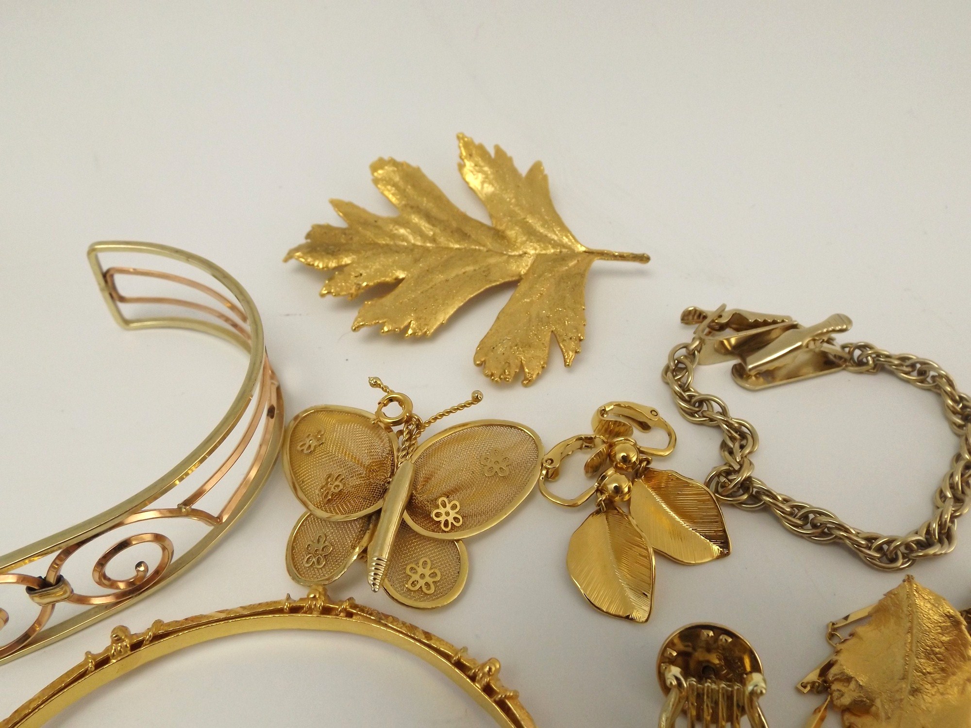 Vintage Gold Tone Jewelry