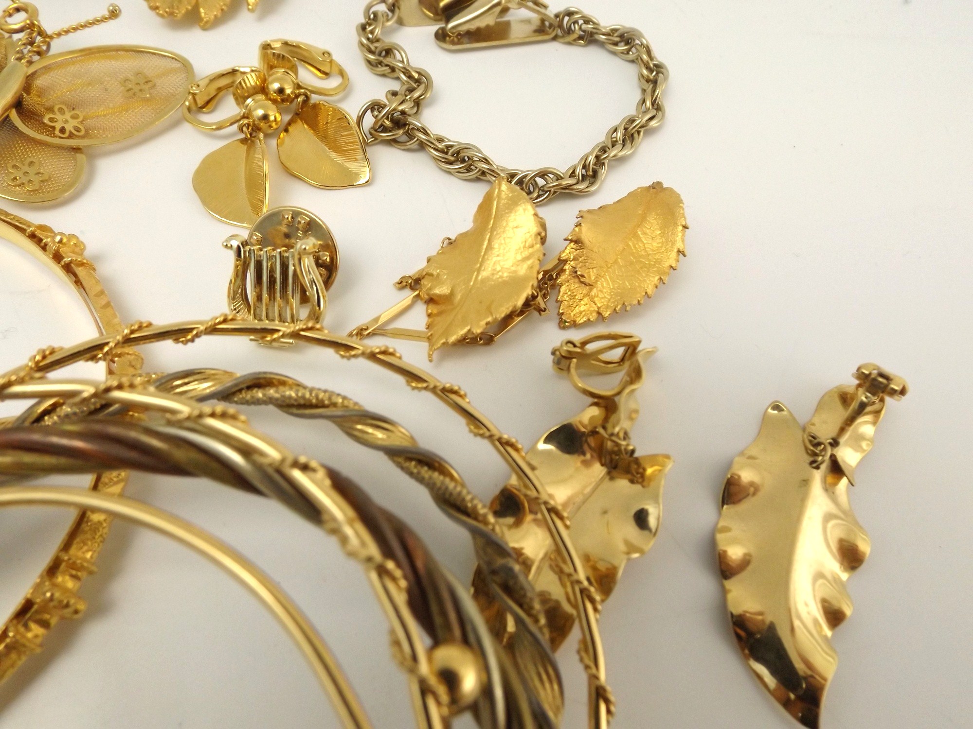 Vintage Gold Tone Jewelry